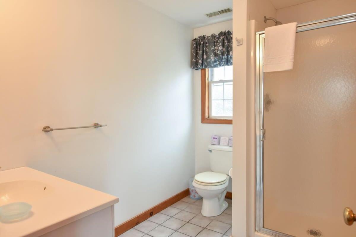 12216 - Beautiful Views Of Cape Cod Bay Access To Private Beach Easy Access To P-Town Truro Exteriör bild