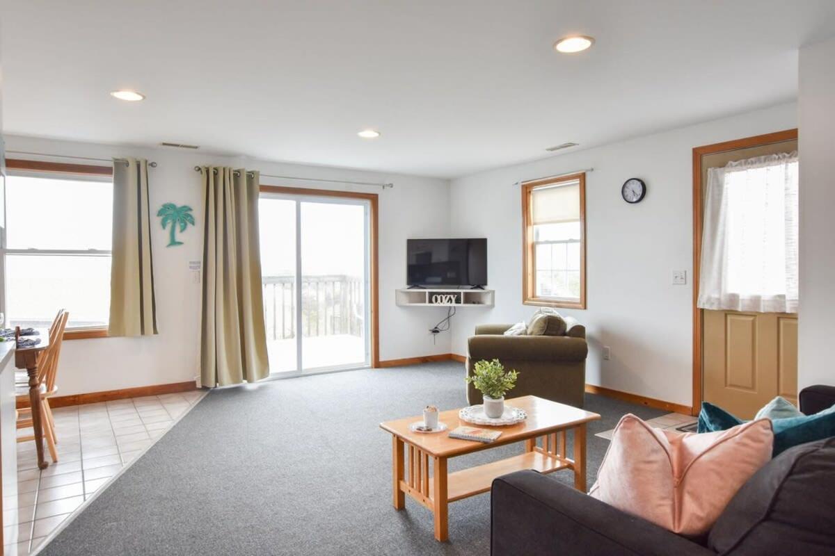 12216 - Beautiful Views Of Cape Cod Bay Access To Private Beach Easy Access To P-Town Truro Exteriör bild