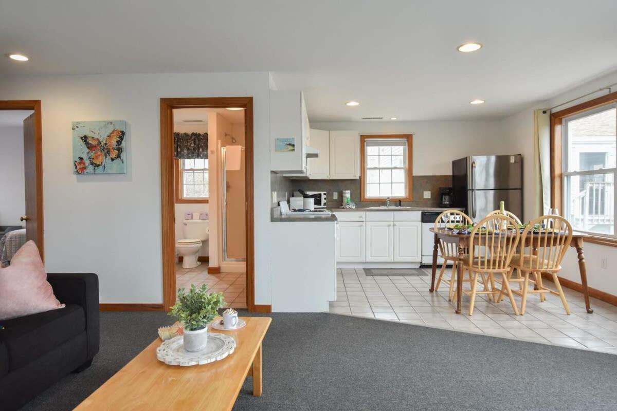 12216 - Beautiful Views Of Cape Cod Bay Access To Private Beach Easy Access To P-Town Truro Exteriör bild